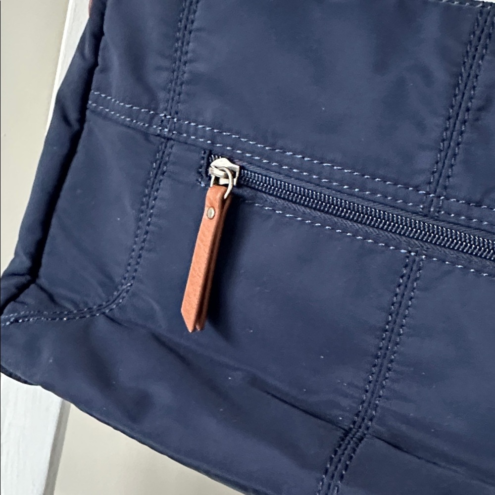 The Sak Esperato Hobo in Repreve EcoTwill Navy - Picture 7 of 13